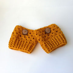 BOOT CUFFS WITH WOOD BUTTONS, HANDMADE AND CROCHET EXCLUSIVELY FOR ANNA SEE