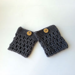BOOT CUFFS WITH WOOD BUTTONS, HANDMADE AND CROCHET EXCLUSIVELY FOR ANNA SEE